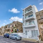 The Swieqi Fully Equipped Homes With Wifi And Ac アパート Is-Swieqi