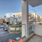 The Swieqi Fully Equipped Homes With Wifi And Ac *