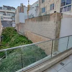 The Swieqi Fully Equipped Homes With Wifi And Ac 아파트 Is-Swieqi