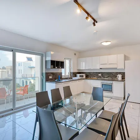 The Swieqi Fully Equipped Homes With Wifi And Ac Apartament